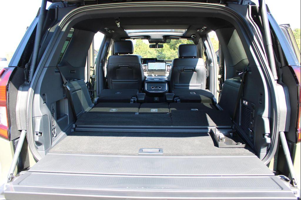 new 2025 Ford Expedition car, priced at $83,945