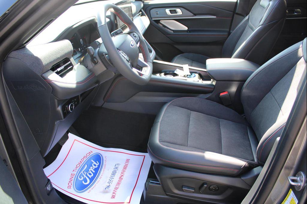 new 2025 Ford Explorer car, priced at $60,455