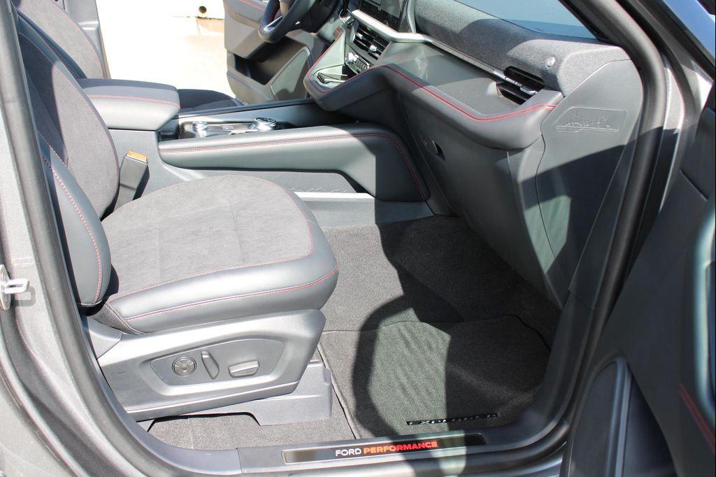 new 2025 Ford Explorer car, priced at $60,455