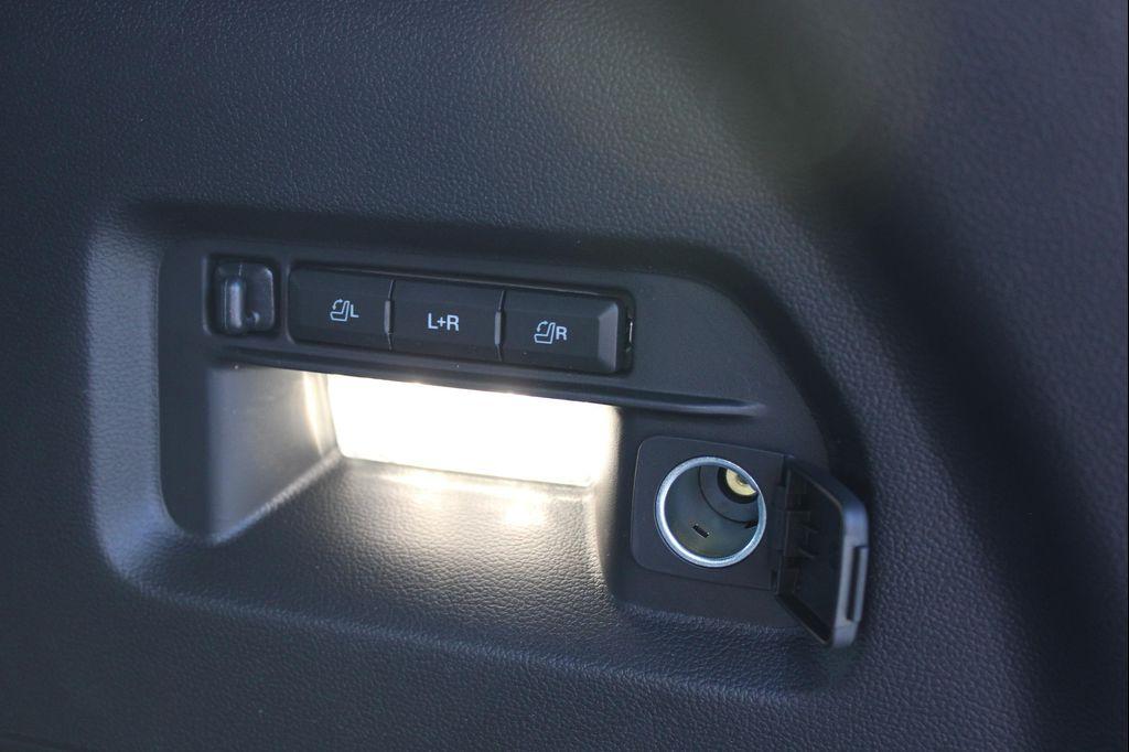new 2025 Ford Explorer car, priced at $60,455