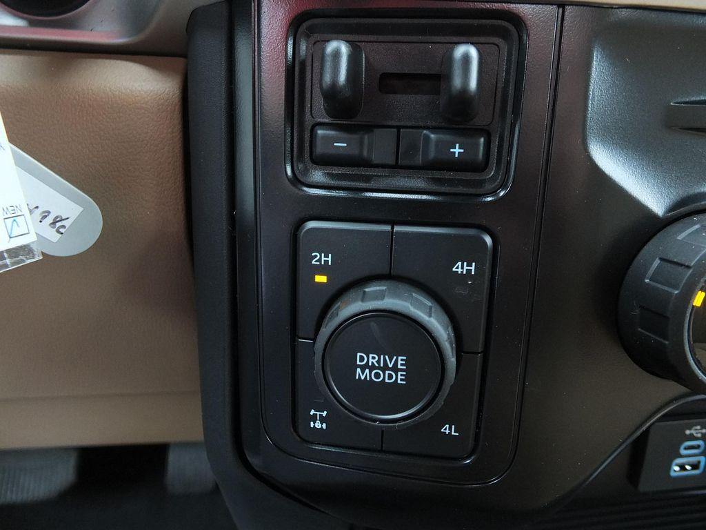 new 2025 Ford F-350 car, priced at $56,822