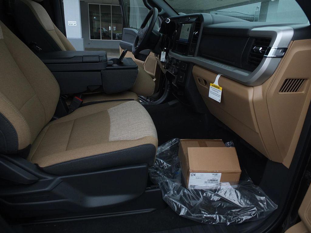 new 2025 Ford F-350 car, priced at $56,822