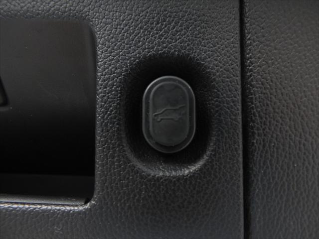 used 2019 Chevrolet Suburban car, priced at $35,395