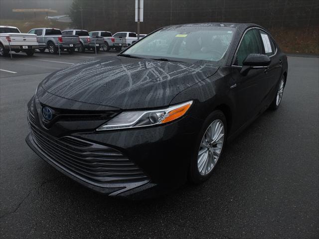 used 2018 Toyota Camry Hybrid car, priced at $22,446