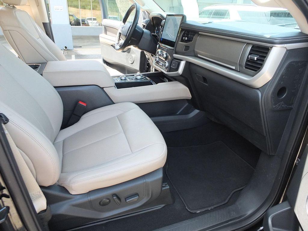 used 2024 Ford Expedition car, priced at $51,941