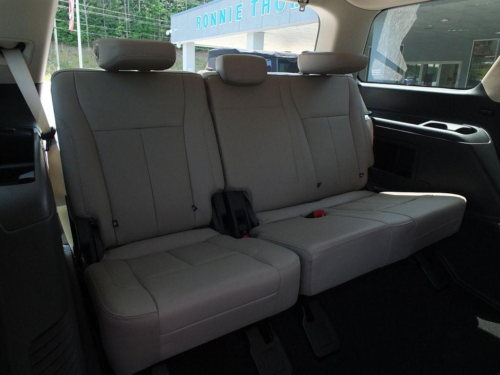used 2024 Ford Expedition car, priced at $51,941