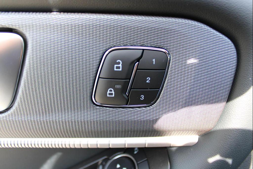 new 2025 Ford Explorer car, priced at $57,460
