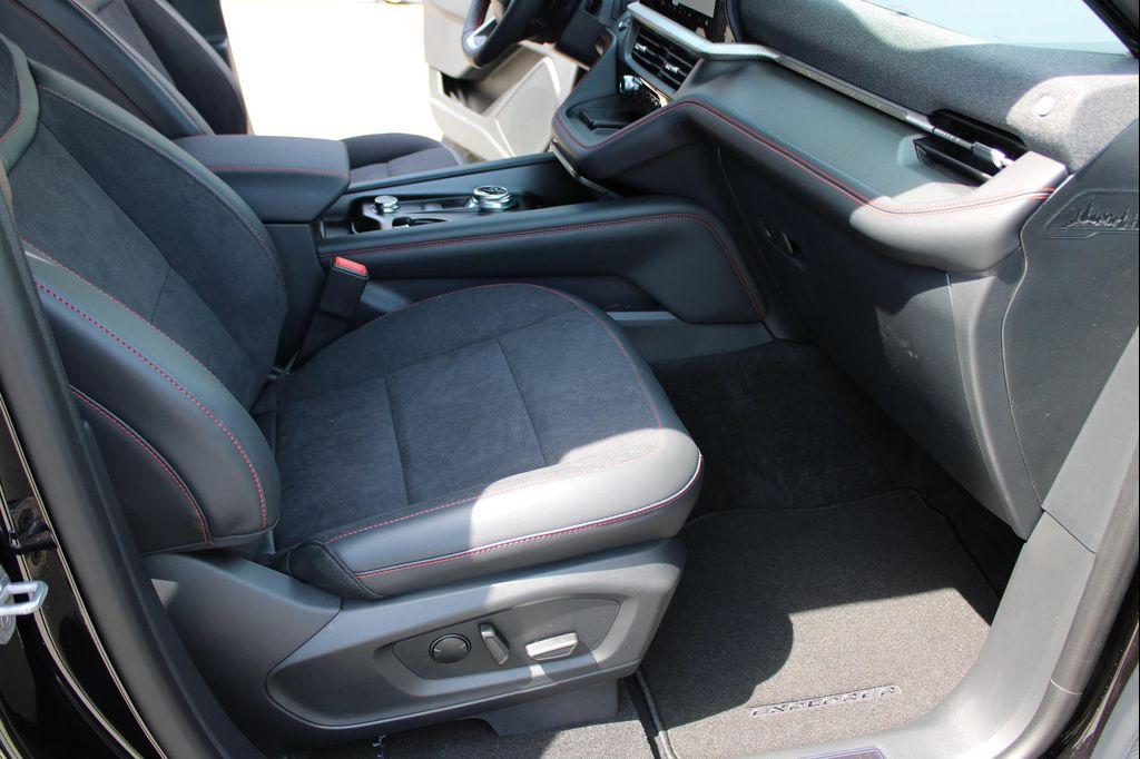 new 2025 Ford Explorer car, priced at $57,460
