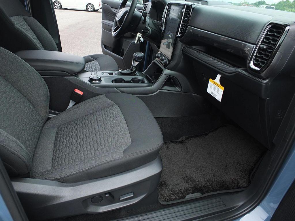 new 2025 Ford Ranger car, priced at $43,660