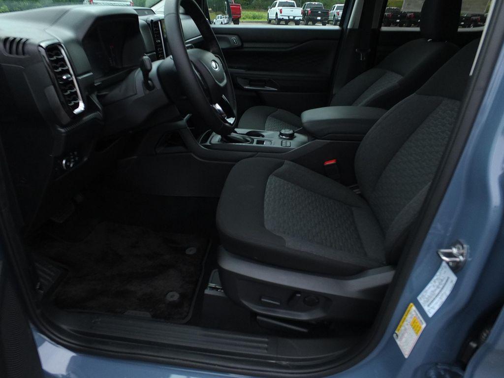 new 2025 Ford Ranger car, priced at $43,660