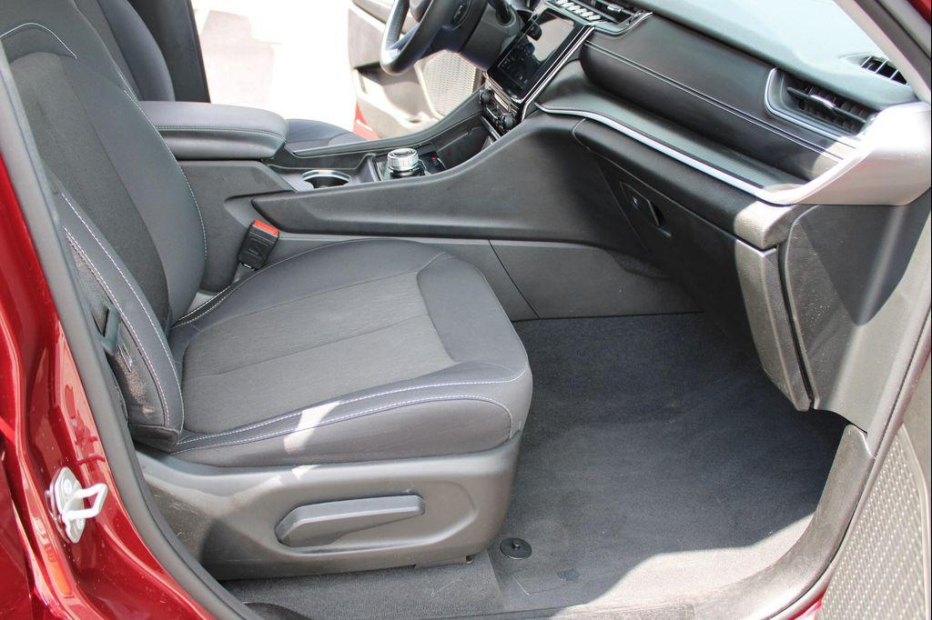 used 2024 Jeep Grand Cherokee L car, priced at $31,996