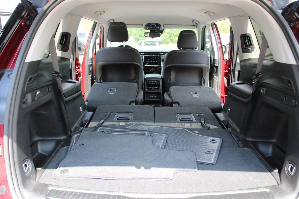 used 2024 Jeep Grand Cherokee L car, priced at $31,996