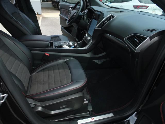 used 2024 Ford Edge car, priced at $33,653