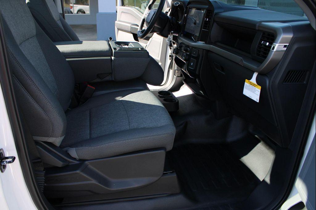 new 2025 Ford F-150 car, priced at $43,760
