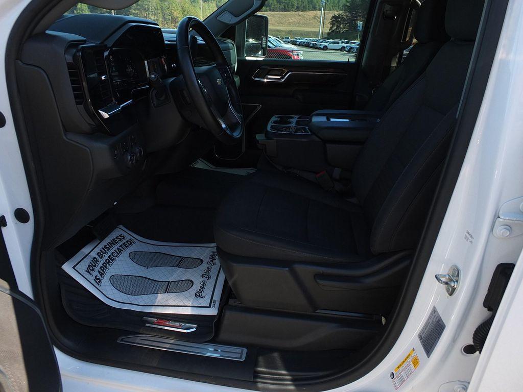 used 2024 Chevrolet Silverado 2500 car, priced at $54,996