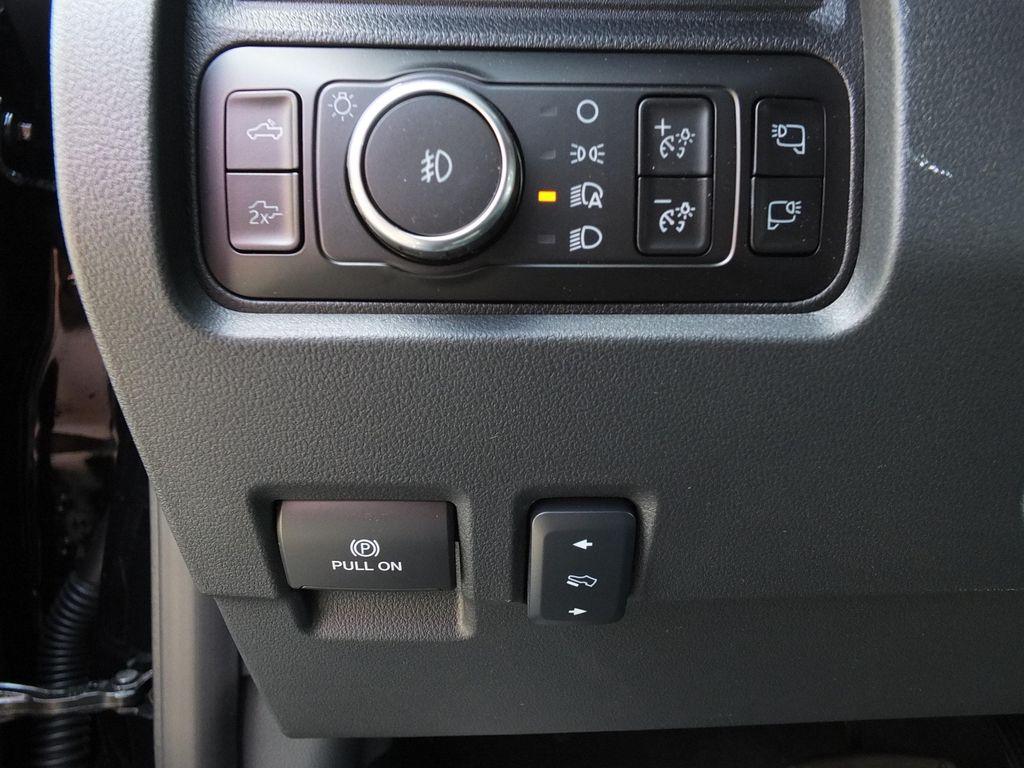 new 2025 Ford F-250 car, priced at $80,275