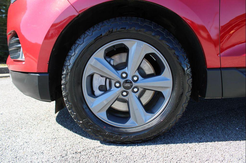 used 2024 Ford Edge car, priced at $22,926