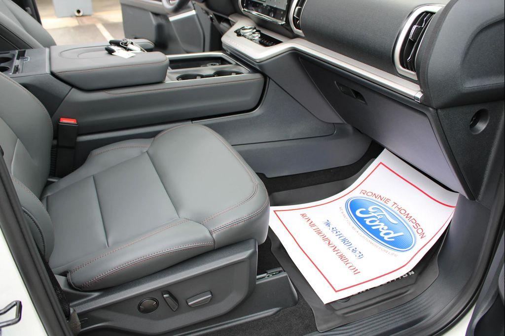 new 2025 Ford Expedition car, priced at $73,995