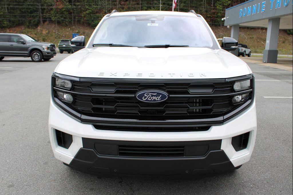 new 2025 Ford Expedition car, priced at $73,995