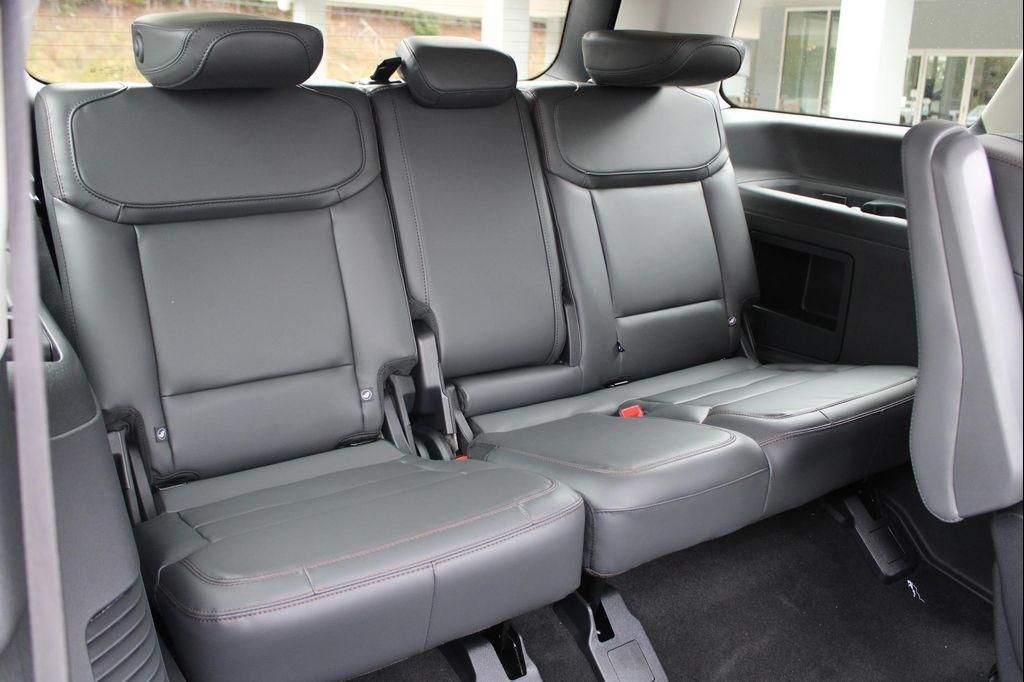 new 2025 Ford Expedition car, priced at $73,995