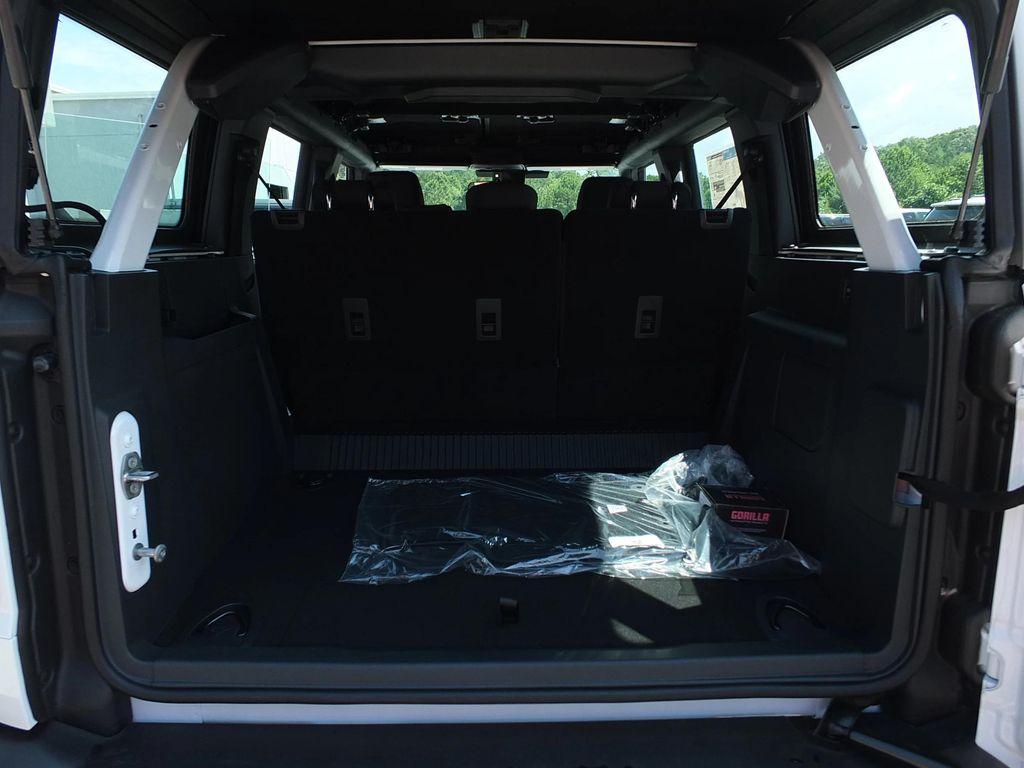 new 2025 Ford Bronco car, priced at $50,024