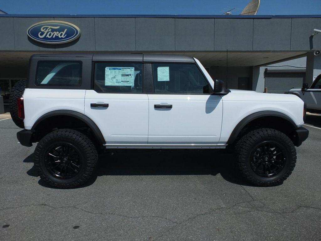 new 2025 Ford Bronco car, priced at $50,024
