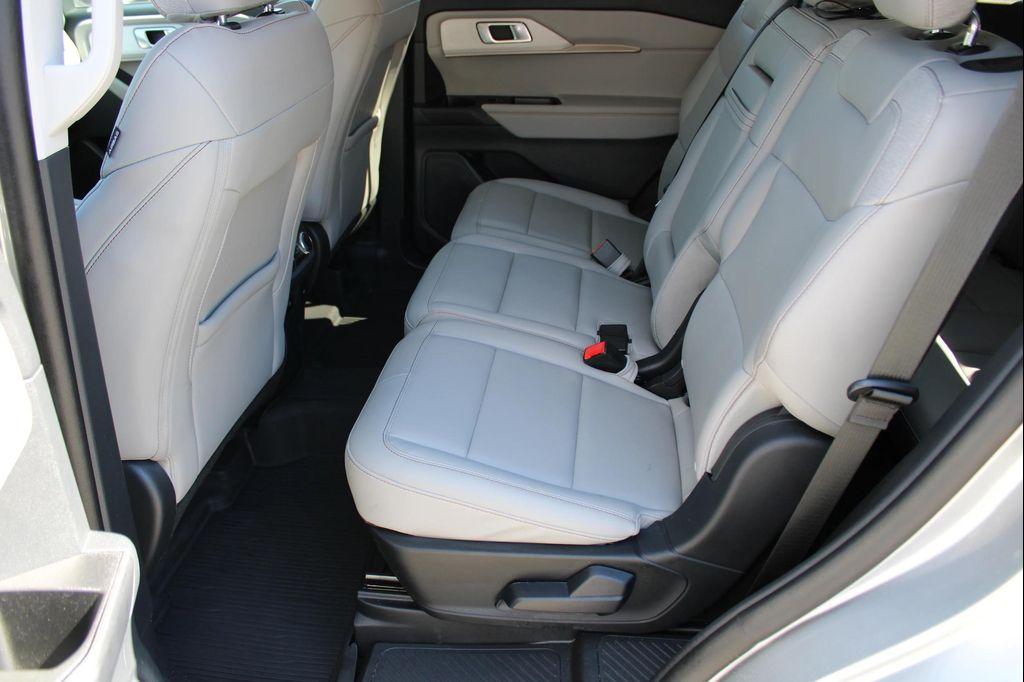 used 2025 Ford Explorer car, priced at $39,998