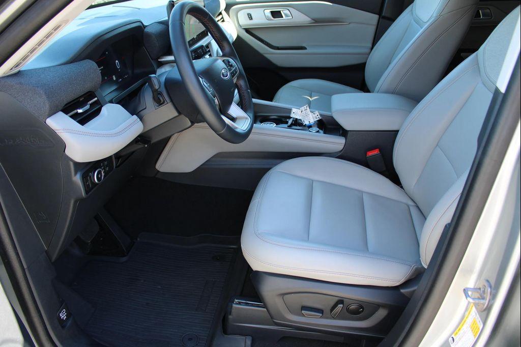 used 2025 Ford Explorer car, priced at $39,998
