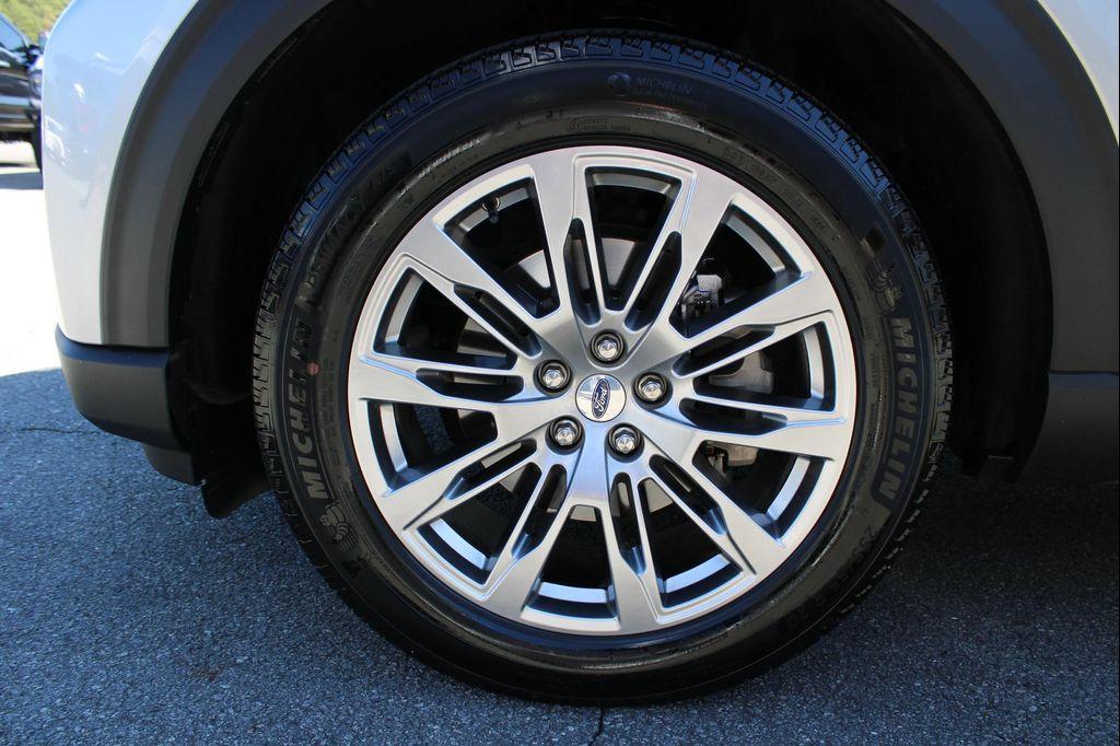 used 2025 Ford Explorer car, priced at $39,998