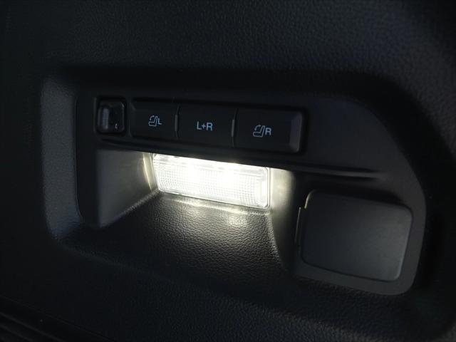 new 2025 Ford Explorer car, priced at $50,686