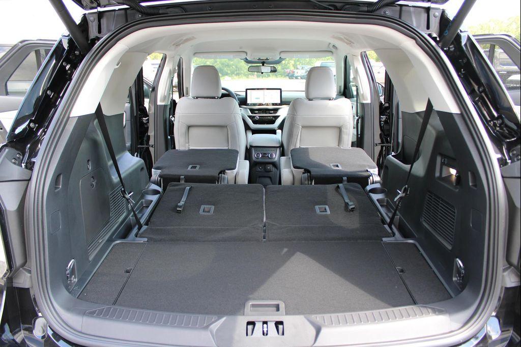 new 2025 Ford Explorer car, priced at $43,765