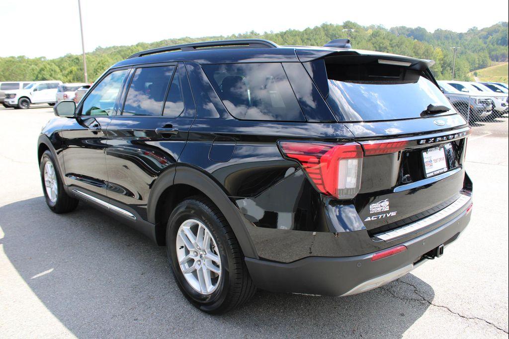 new 2025 Ford Explorer car, priced at $43,765