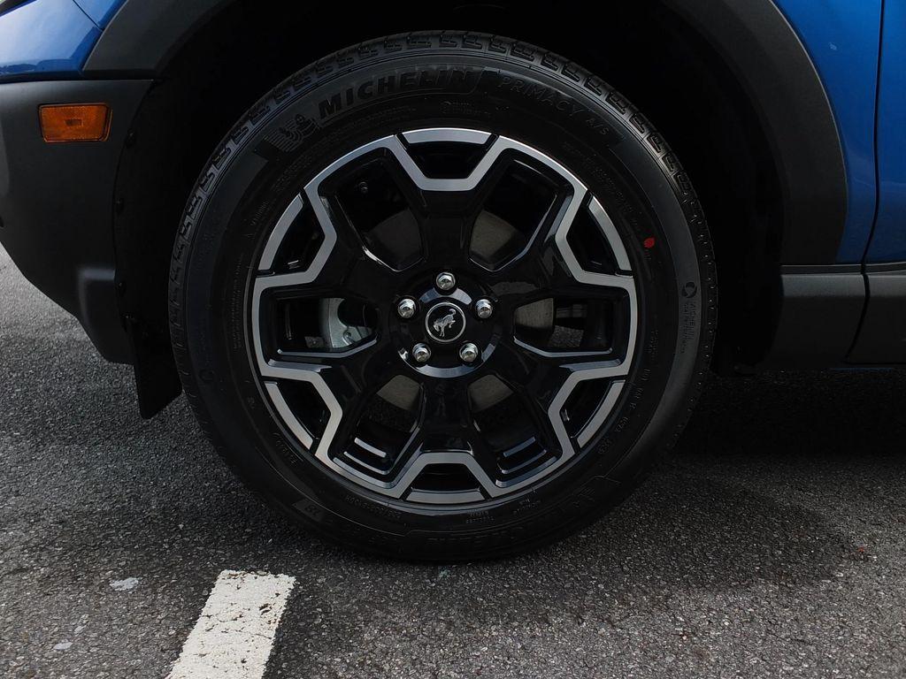 new 2025 Ford Bronco Sport car, priced at $40,105