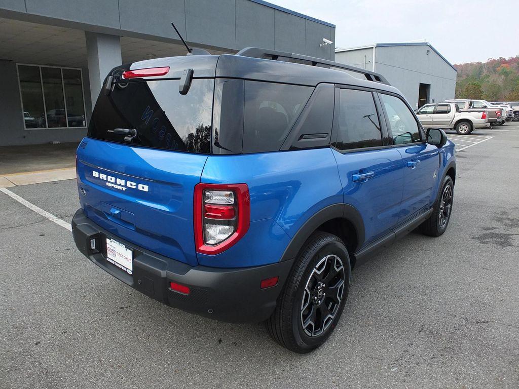 new 2025 Ford Bronco Sport car, priced at $40,105
