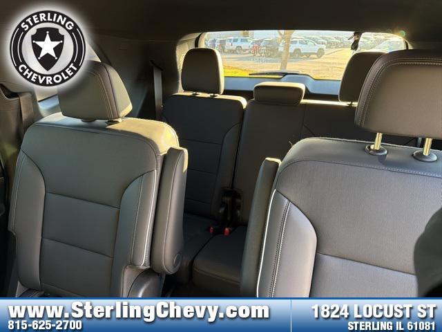 used 2025 Buick Enclave car, priced at $37,899