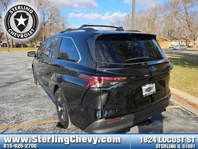 used 2024 Toyota Sienna car, priced at $49,995