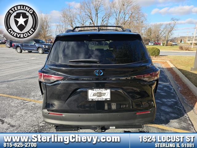 used 2024 Toyota Sienna car, priced at $49,995