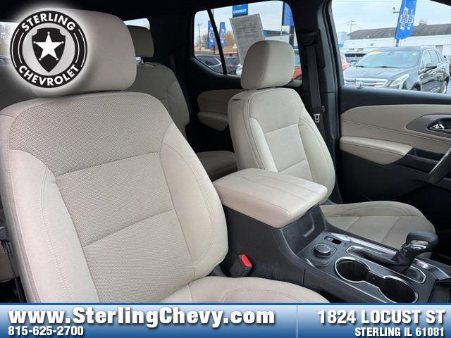 used 2023 Chevrolet Traverse car, priced at $28,999