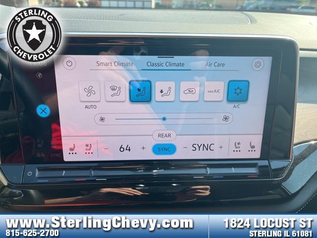 used 2025 Volkswagen Atlas car, priced at $36,998