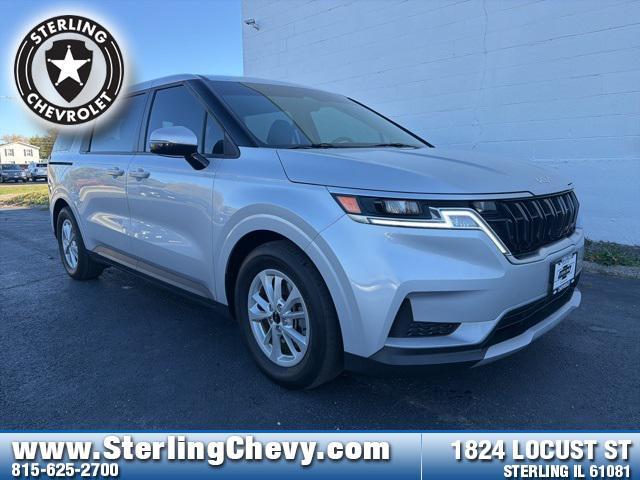 used 2023 Kia Carnival car, priced at $29,899