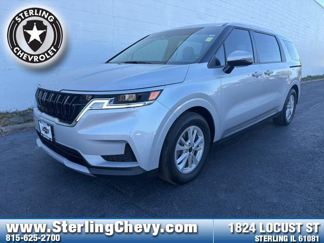 used 2023 Kia Carnival car, priced at $29,899