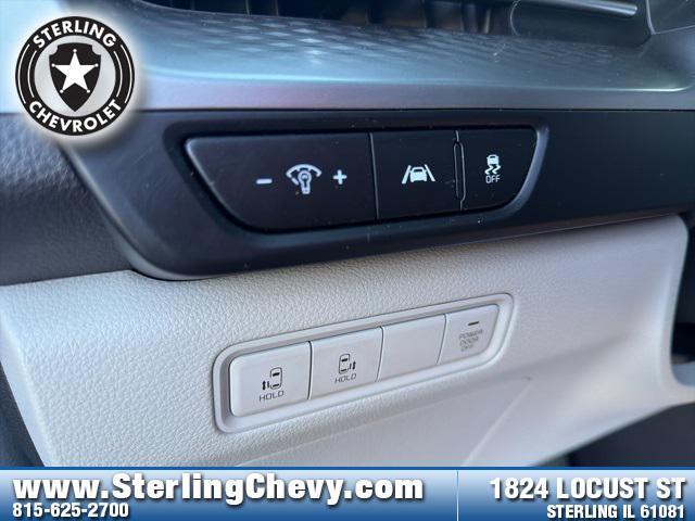 used 2023 Kia Carnival car, priced at $29,899