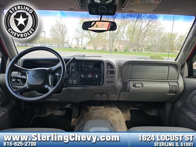 used 1999 Chevrolet Suburban car, priced at $6,789