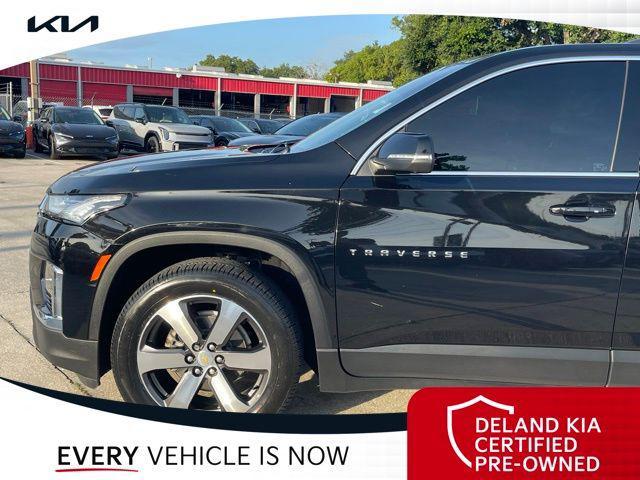 used 2022 Chevrolet Traverse car, priced at $32,988