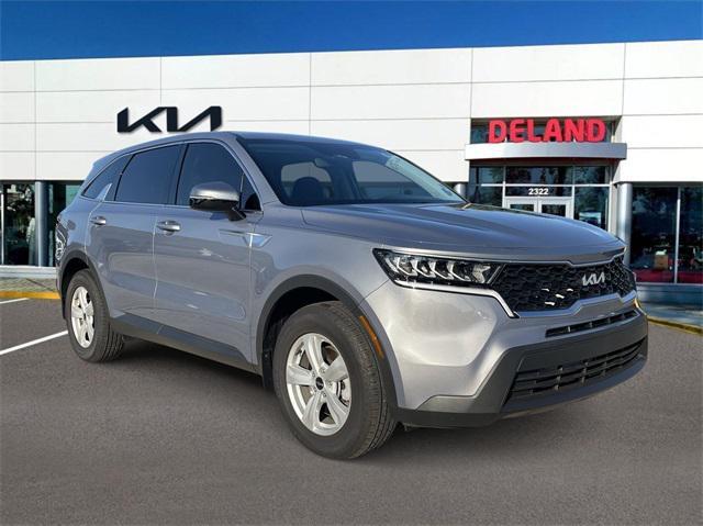 used 2023 Kia Sorento car, priced at $26,322