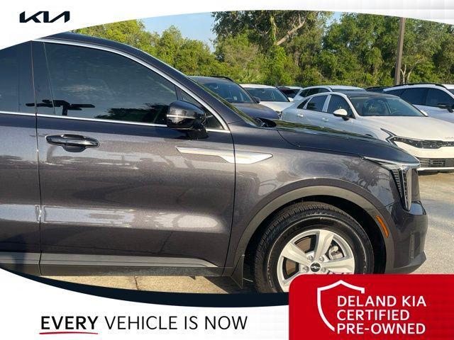 used 2025 Kia Sorento car, priced at $30,955