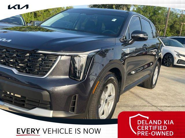 used 2025 Kia Sorento car, priced at $30,955