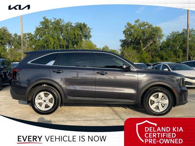 used 2025 Kia Sorento car, priced at $30,955