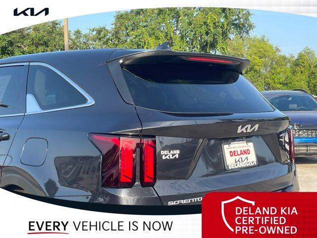 used 2025 Kia Sorento car, priced at $30,955