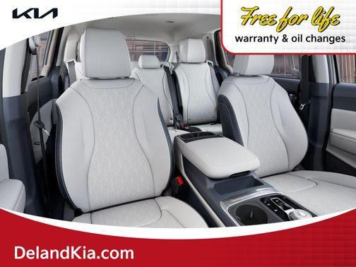 new 2025 Kia Carnival Hybrid car